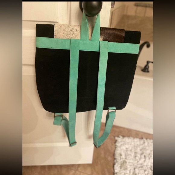Cowhide backpack - Picture 2 of 4